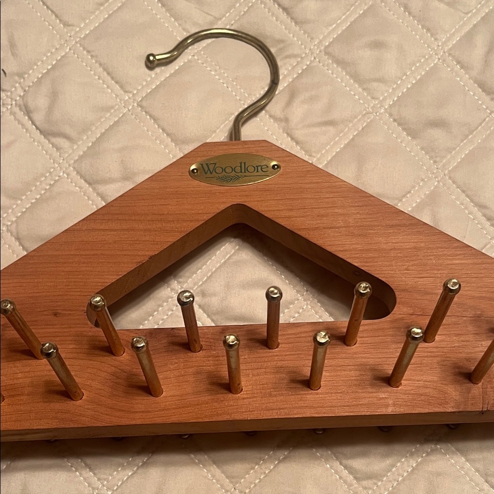 Woodlore Tie Rack - Picture 3 of 4